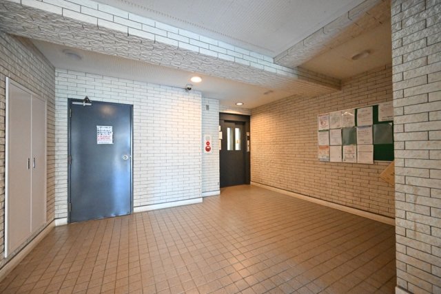 ライオンズマンション方南町駅前8階 エントランス