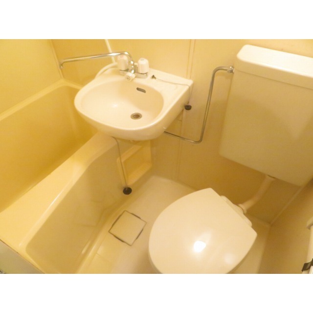 アムス堀ノ内Ａ棟0303号室 お風呂