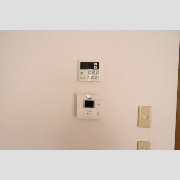 ハイカムール上本郷 モニタ付きインターホン