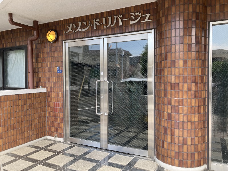 メゾンドリバージュ エントランス