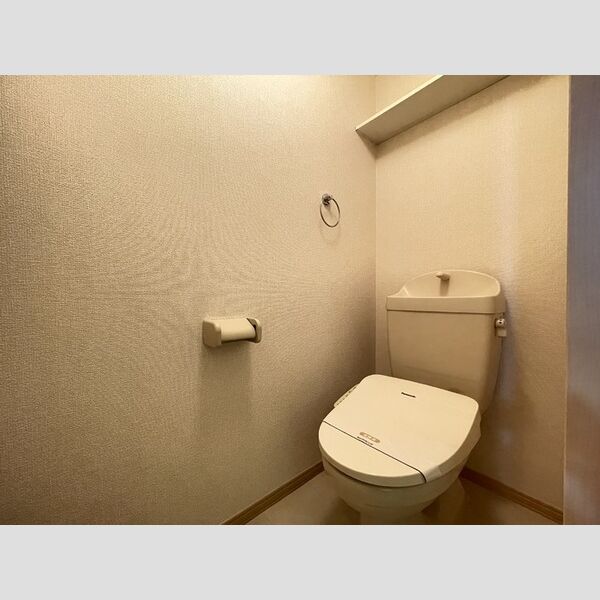 シルヴァンブリーズ101号室 バス・トイレ別