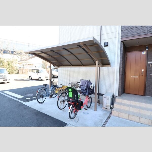 エクレール 駐輪場