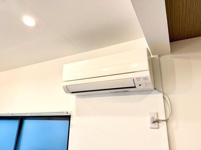 朝霞市宮戸 戸建て 1階と2階にエアコン新設