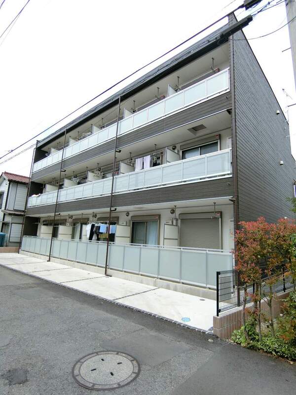 リブリ・東寺尾東台1階 外観