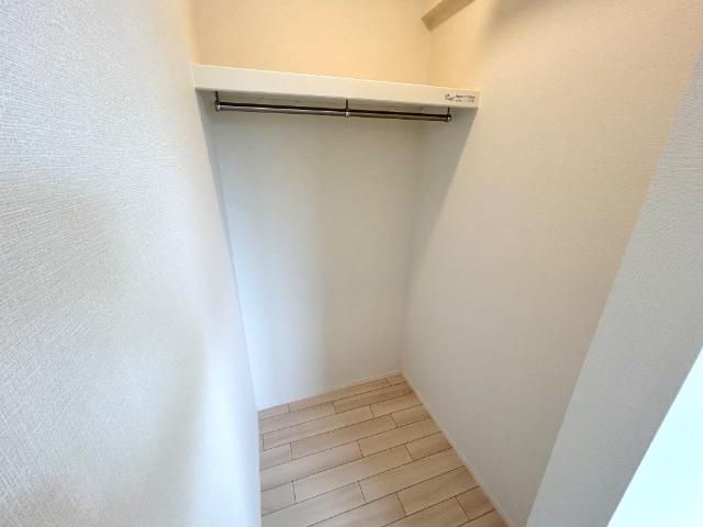 Ｓｍｉｌｅ　ｖｉｌｌａ（スマイル　ヴィラ）203号室 ウォークインクローゼット