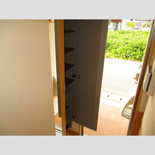 ブラオベーレ羽鳥野 シューズBOX