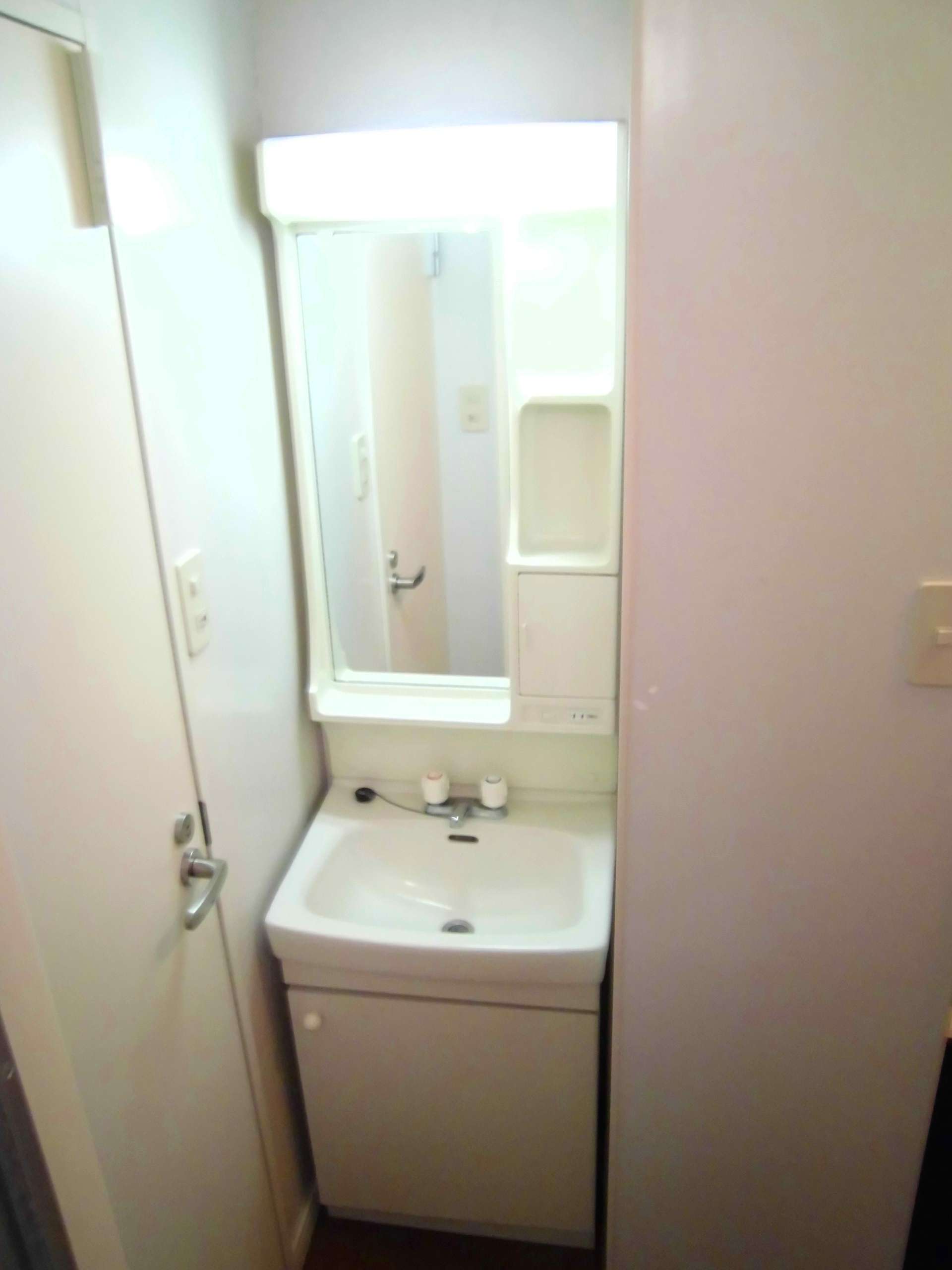 レオパレスガーデンコート 独立洗面台