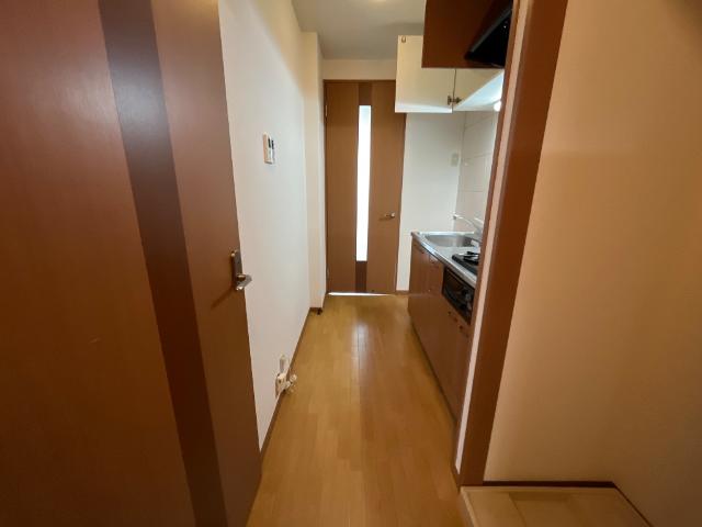 フェニックス206号室 廊下