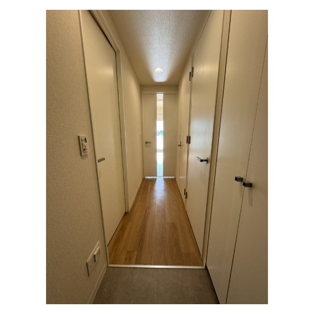 オーパスホームズ千駄木0605号室 玄関