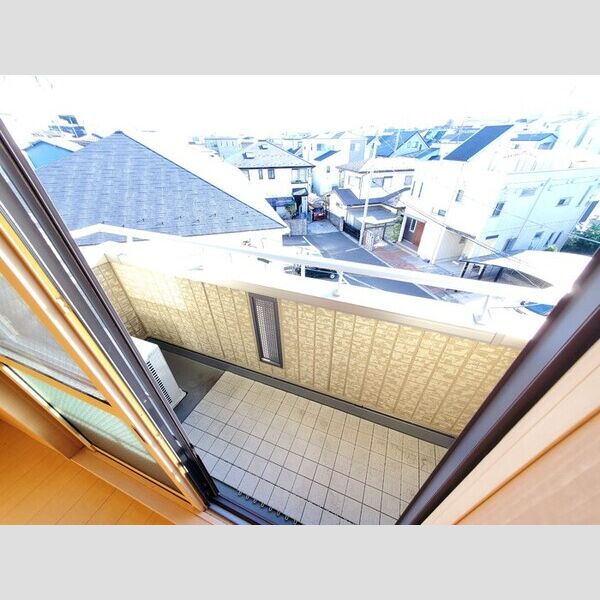 サンベルテ菅沼　Ⅰ301号室 同建物別部屋の参考画像