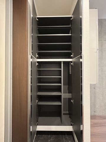 スカイラシクラス平和台202号室 玄関