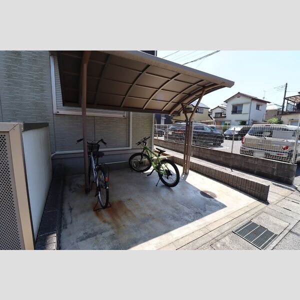 プライムコート 駐輪場