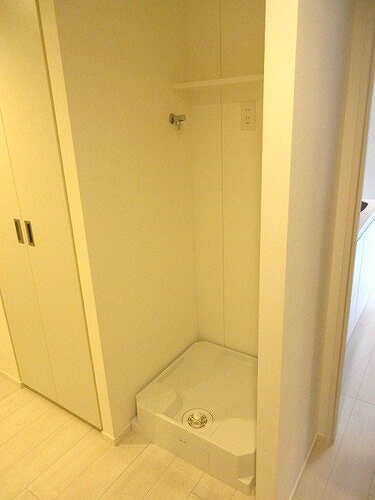 プレセダン板橋本町6階 洗濯機置き場※2025.11同タイプ別部屋新築未入居時撮影