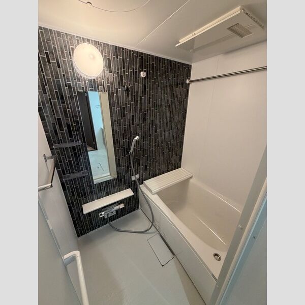 シンビジウム湘南台201号室 浴室