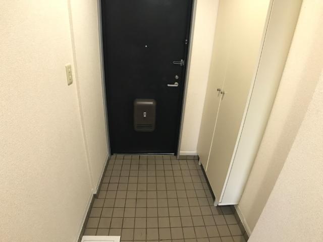グリーンヒルズ香川302号室 玄関