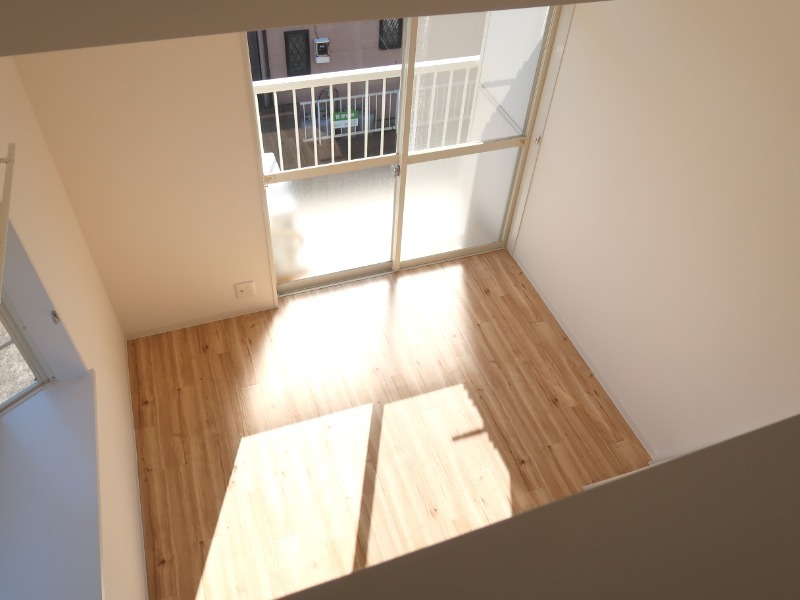 バードヒルズ2階 内観