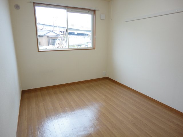 コンフォース202号室 洋室６．１帖