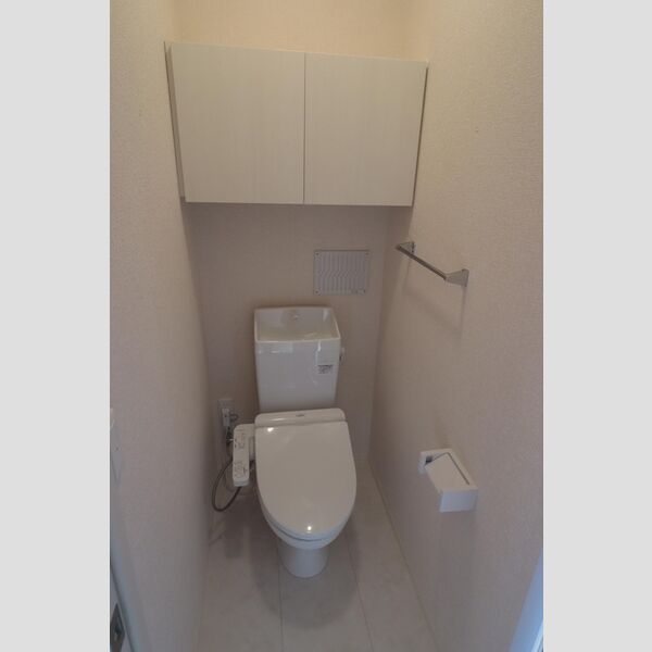 コリーヌヴェール上小 温水洗浄暖房便座