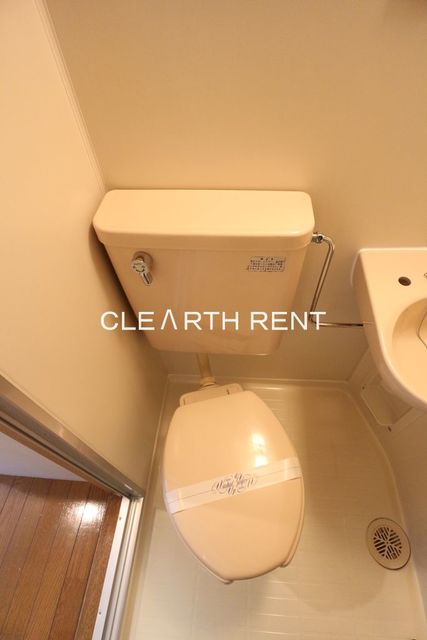 菱和パレス青山南6階 トイレです