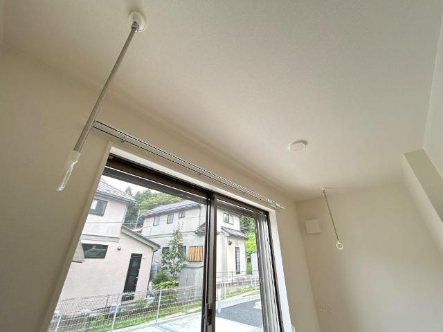 アネシス八王子103号室 室内物干し（イメージ）
