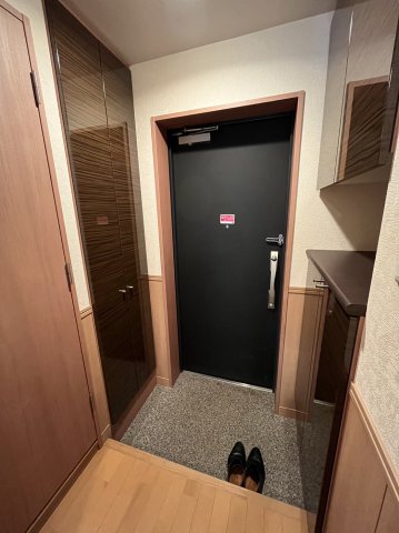 アン・ジュール・ド・フルール0303号室 玄関