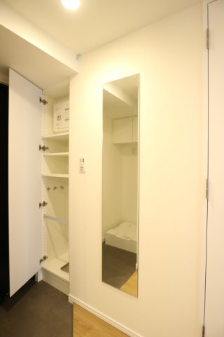 プラウドフラット浅草 玄関