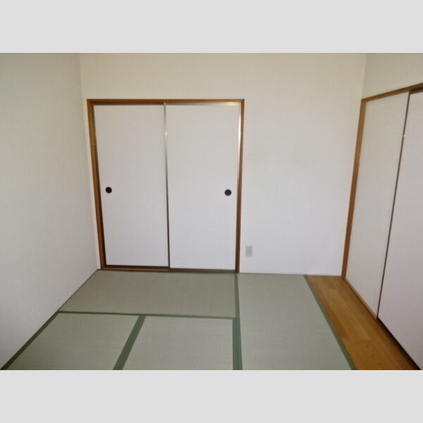 中野ハイム306号室 和室