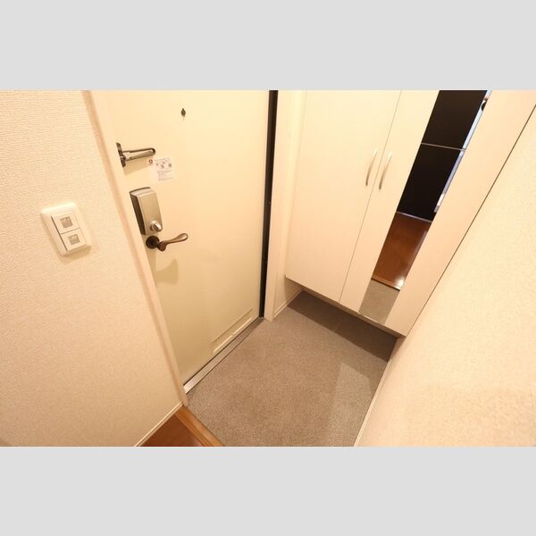 サンライズ上之 玄関