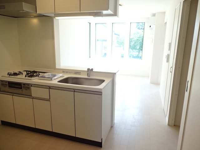 フローラ201号室 リビング