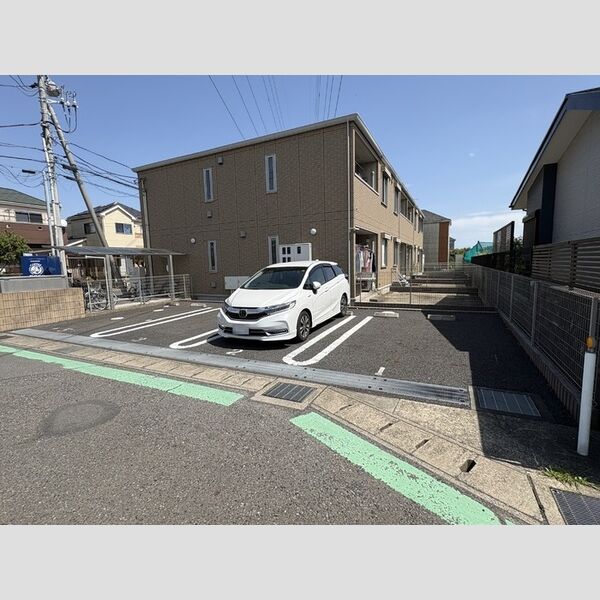 ブルームⅡ 駐車場