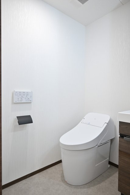 ＧＲＡＮＳＩＴＥ　ＮＡＫＡＭＥＧＵＲＯ10階 トイレ