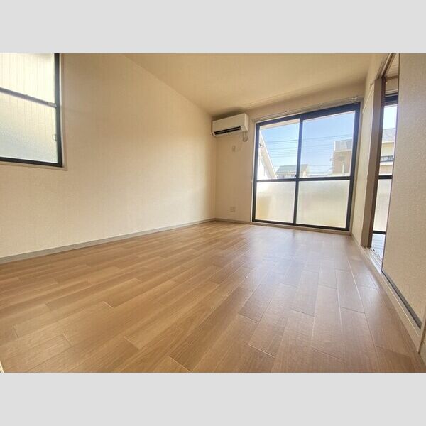 ラークヒルズ　A101号室 洋室