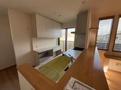 東八幡1丁目ヘーベル戸建 キッチンです