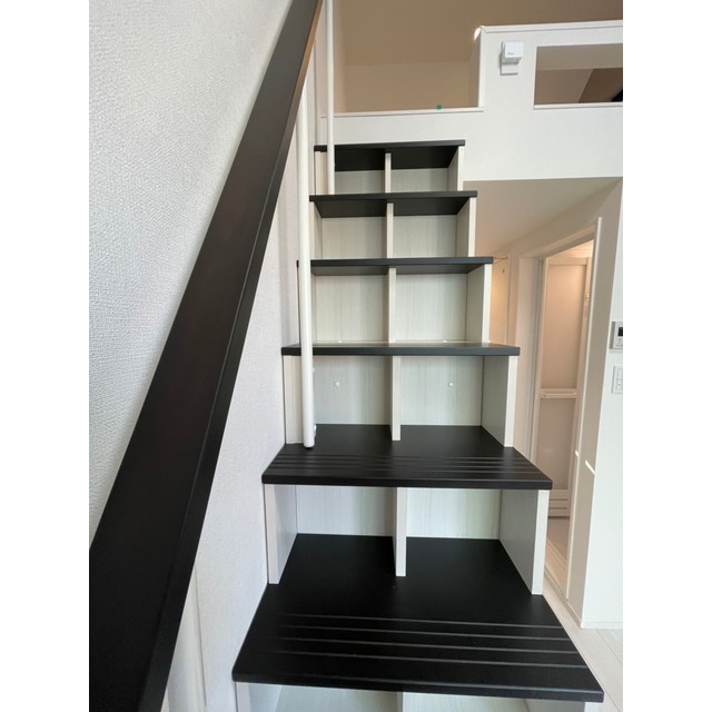 ＬＥＤミラージュ 内観