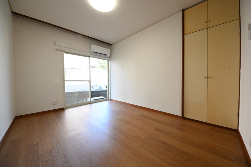 第5セントラルコーポ岸谷 リビング