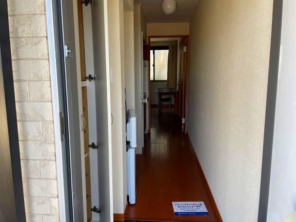 レオパレスビリーブロード108号室 玄関