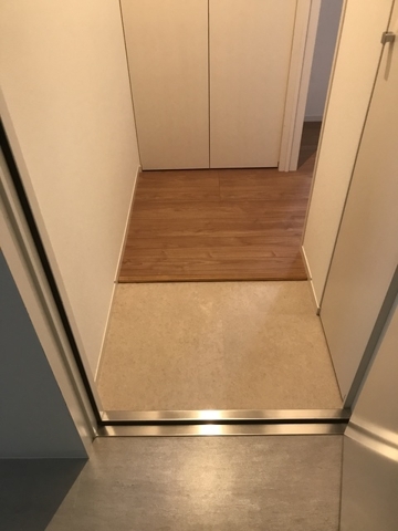 ＡＳＰＲＩＭＥ初台1階 玄関