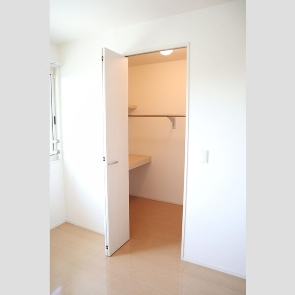 セジュール・アイ ウォークインクローゼット