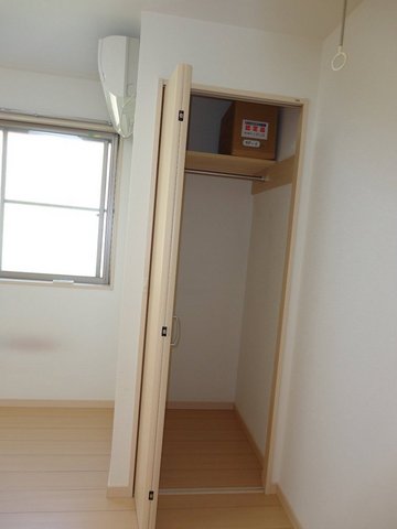 ザ・ガーデン2階 収納