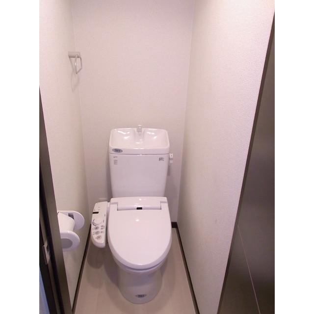 スリーワン1階 トイレ