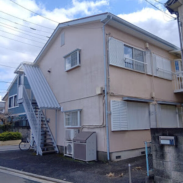 ハイツカミーナ 外観