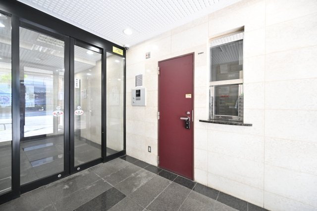 ロイヤルアメニティー新宿 エントランス