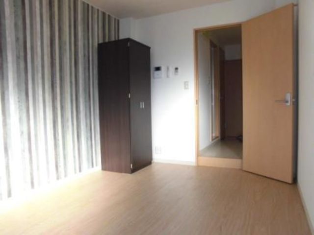 リフィナ横浜新杉田0101号室 同建物別部屋の参考画像