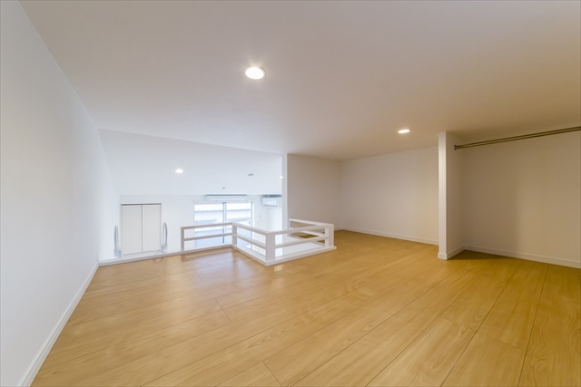 アンビエンテ千葉ＷＥＳＴ館 リビング