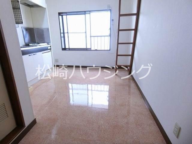 住吉ビル2階 別室の写真です
