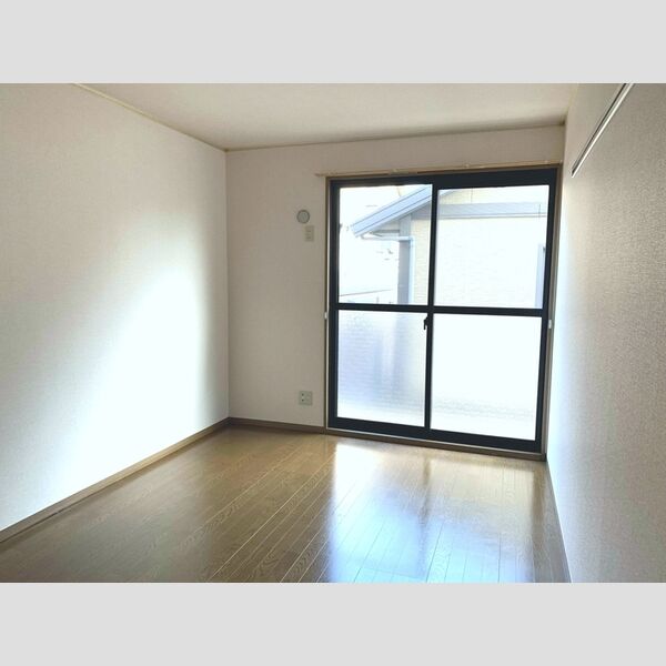 サンヒルズ西山　ABCC101号室 居室