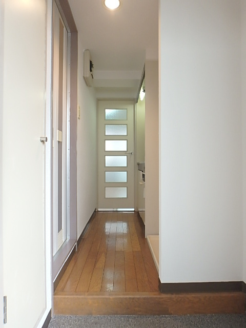 上板橋ダイカンプラザシティⅡ 落ち着いた玄関です