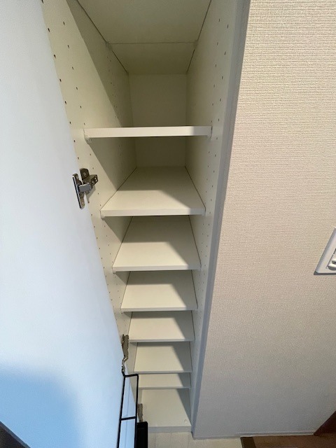 ドゥーエ二子新地5階 収納