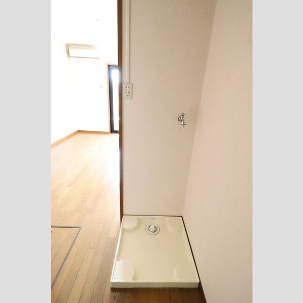 グランデュール八千代台 室内洗濯機置き場