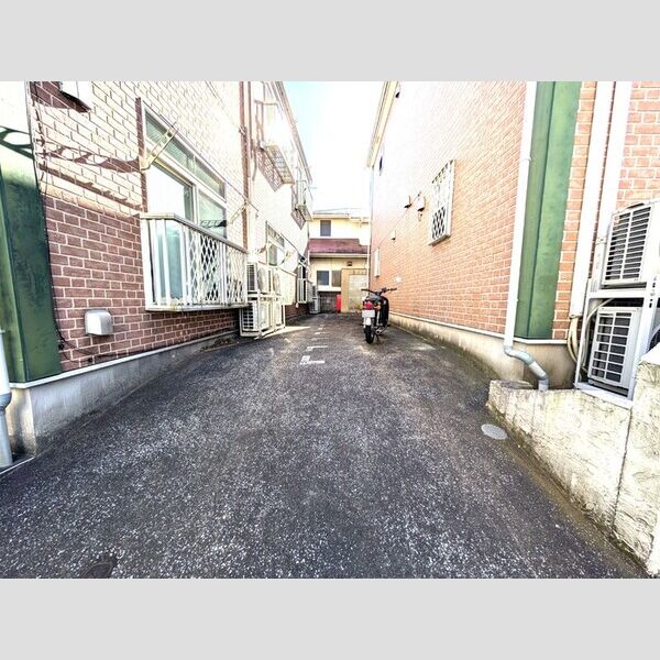 ハイツ岡沢　A 駐輪場